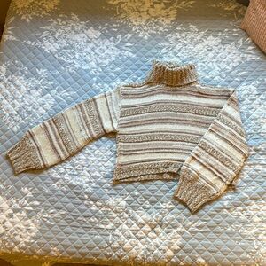COPY - Warm high-neck sweater